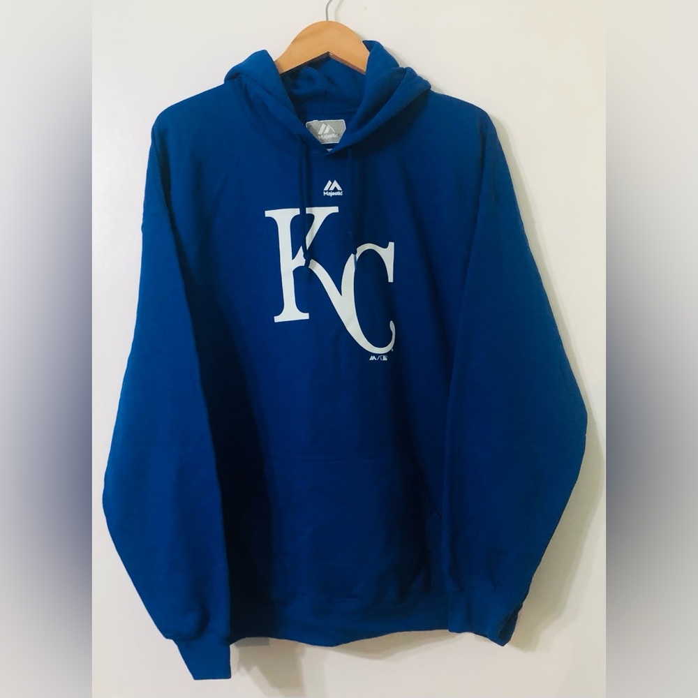 Majestic Men’s hoodie Kansas City logo embroidered kangaroo pocket blue. XL